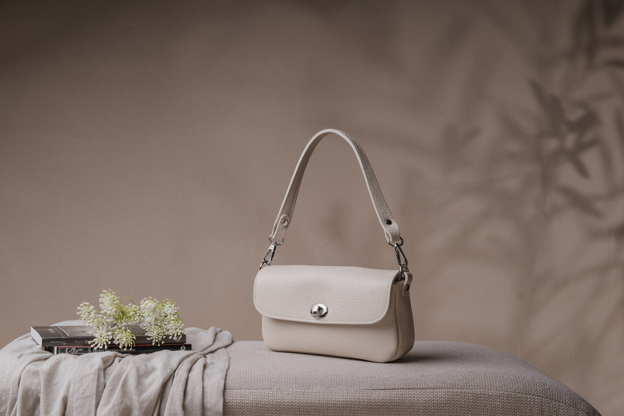 Moonlight mini bőr válltáska -beige